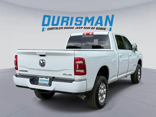Bright White Clearcoat 2024 RAM 2500 Laramie Crew Cab 4x4 6'4' Box