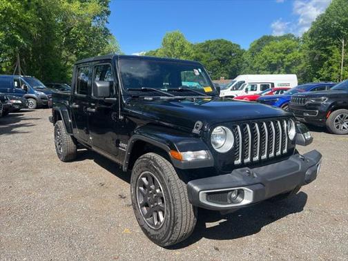 2023 Jeep Gladiator Overland