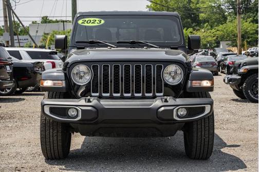 2023 Jeep Gladiator Overland