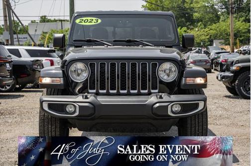 2023 Jeep Gladiator Overland
