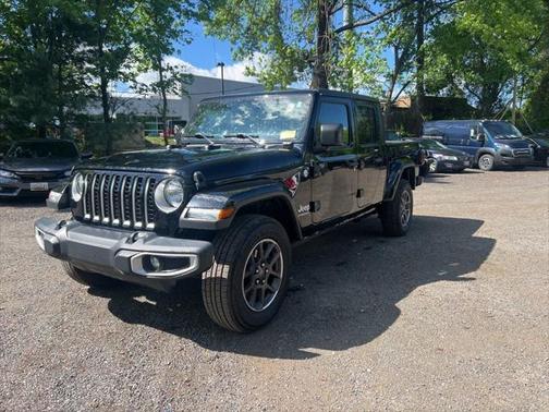 2023 Jeep Gladiator Overland
