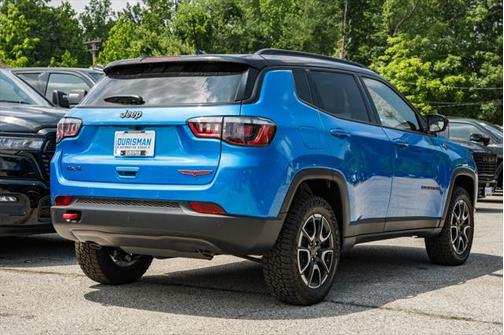 2025 Jeep Compass Trailhawk