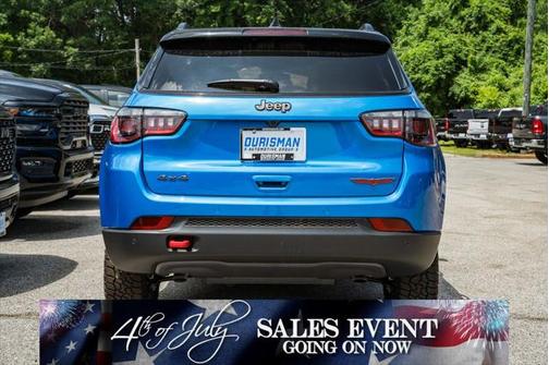 2025 Jeep Compass Trailhawk