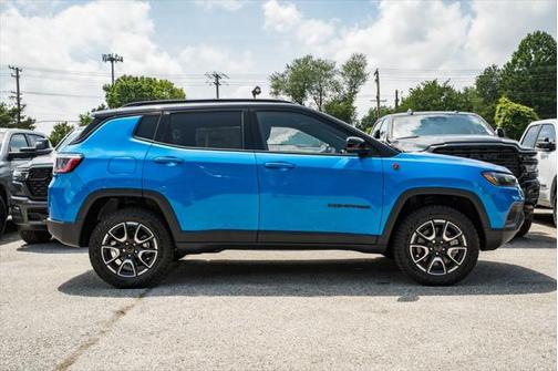 2025 Jeep Compass Trailhawk