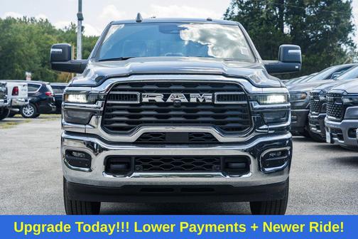 2025 RAM 2500 Tradesman Crew Cab 4x4 8' Box