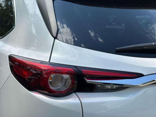 Snowflake White Pearl 2023 Mazda CX-9 Touring Plus