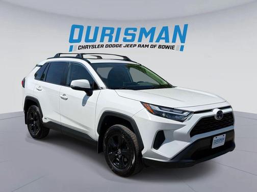 Ice Cap 2024 Toyota RAV4 Hybrid XLE