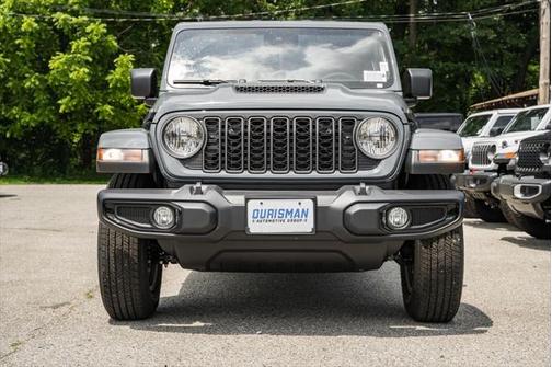 2025 Jeep Gladiator Sport S