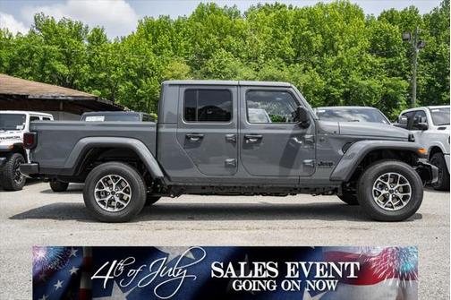 2025 Jeep Gladiator Sport S