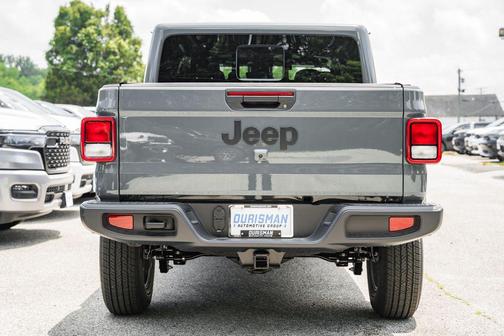 2025 Jeep Gladiator Sport S