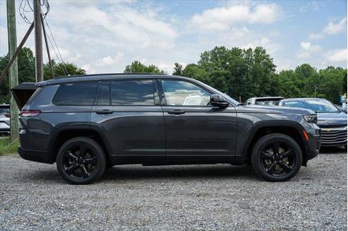 2022 Jeep Grand Cherokee L Altitude