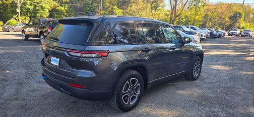 2022 Jeep Grand Cherokee 4xe Trailhawk