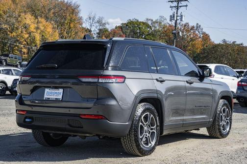 2022 Jeep Grand Cherokee 4xe Trailhawk