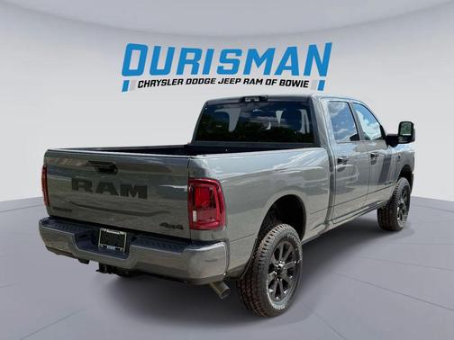 Ceramic Gray Clearcoat 2026 RAM 2500 Big Horn Crew Cab 4x4 6'4' Box