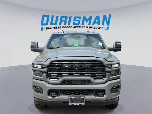 Ceramic Gray Clearcoat 2026 RAM 2500 Big Horn Crew Cab 4x4 6'4' Box