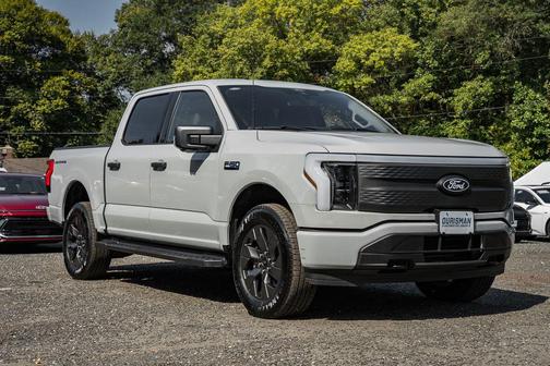 2024 Ford F-150 Lightning XLT