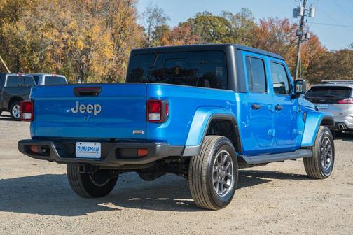 2022 Jeep Gladiator Overland