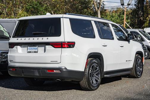 2022 Jeep Wagoneer Series III 4x4