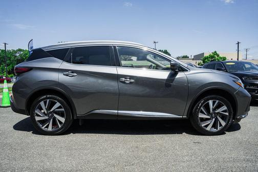 2023 Nissan Murano SL FWD
