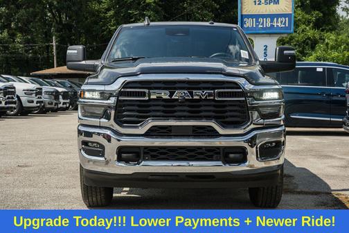 2025 RAM 2500 Tradesman Crew Cab 4x4 8' Box