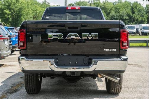 2025 RAM 2500 Tradesman Crew Cab 4x4 8' Box