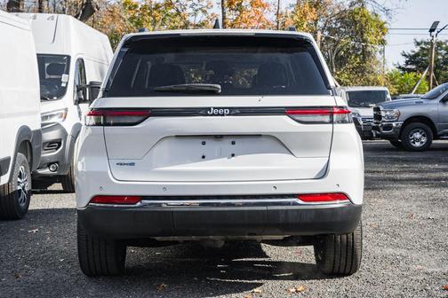 2023 Jeep Grand Cherokee 4xe Base