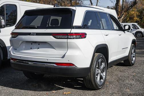 2023 Jeep Grand Cherokee 4xe Base
