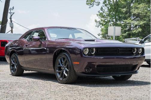 2022 Dodge Challenger SXT