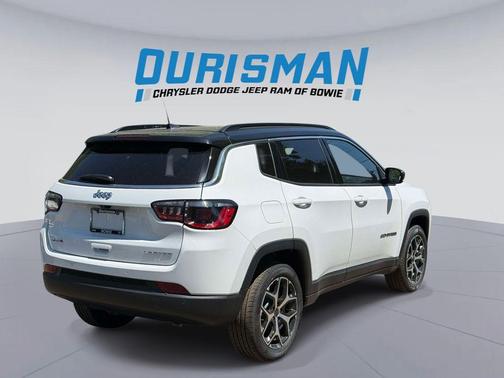 Bright White Clearcoat 2026 Jeep Compass Limited
