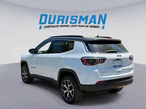 Bright White Clearcoat 2026 Jeep Compass Limited
