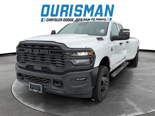 2026 RAM 3500 Tradesman Crew Cab 4x4 8' Box
