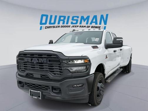 2026 RAM 3500 Tradesman Crew Cab 4x4 8' Box