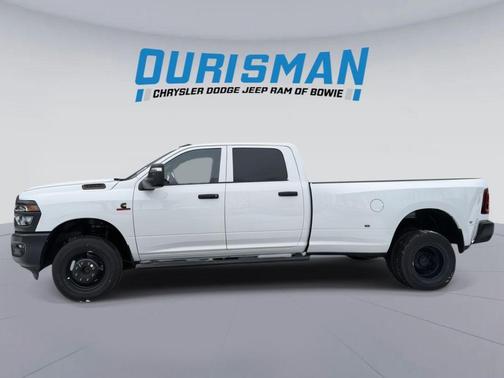 2026 RAM 3500 Tradesman Crew Cab 4x4 8' Box