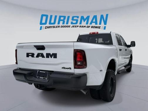 2026 RAM 3500 Tradesman Crew Cab 4x4 8' Box