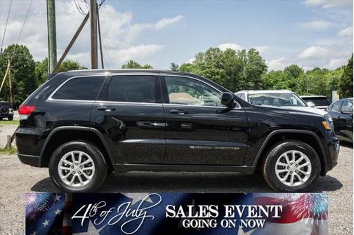 2022 Jeep Grand Cherokee Laredo