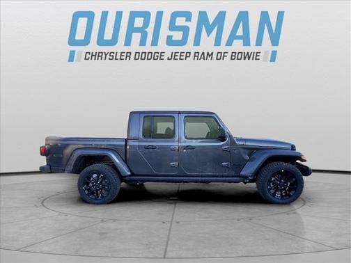 2025 Jeep Gladiator Nighthawk