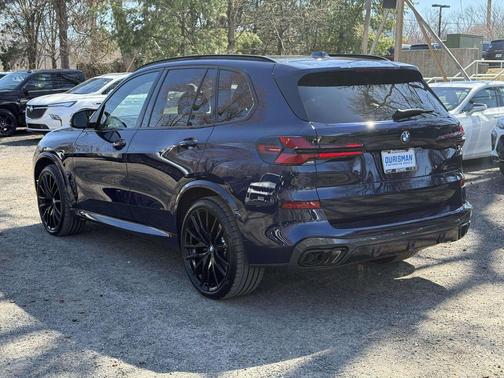 2025 BMW X5 M60i