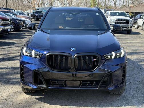 2025 BMW X5 M60i