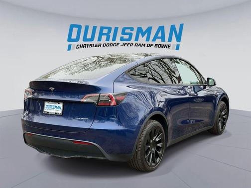 Deep Blue Metallic 2023 Tesla Model Y Long Range Dual Motor All-Wheel Drive