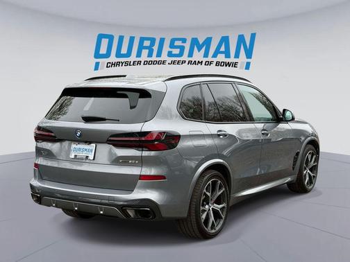 Skyscraper Grey Metallic 2024 BMW X5 PHEV xDrive50e