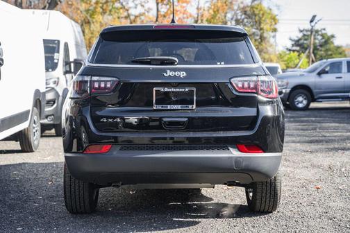 2023 Jeep Compass Sport