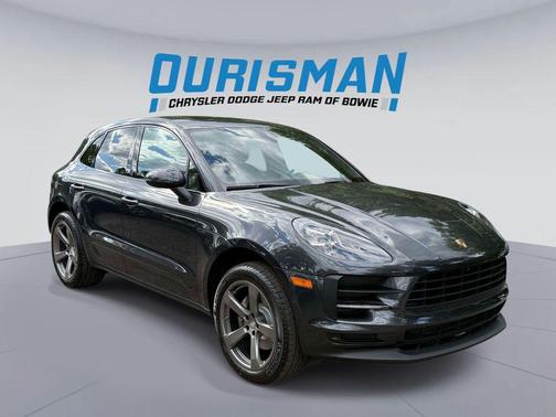 Black 2019 Porsche Macan Macan