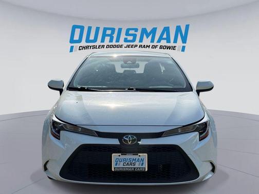 White 2022 Toyota Corolla LE
