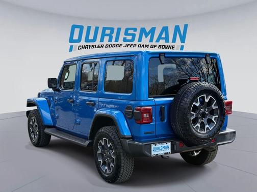 2024 Jeep Wrangler 4-Door Sahara 4x4