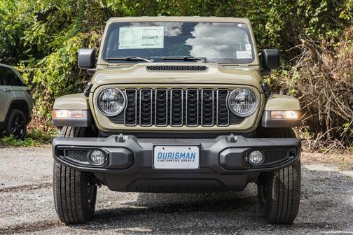 2025 Jeep Gladiator Sport S