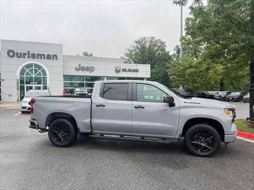 2024 Chevrolet Silverado 1500 Custom