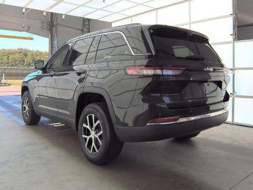 2023 Jeep Grand Cherokee Limited X