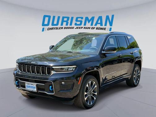 Diamond Black Crystal Pearlcoat 2023 Jeep Grand Cherokee 4xe Overland