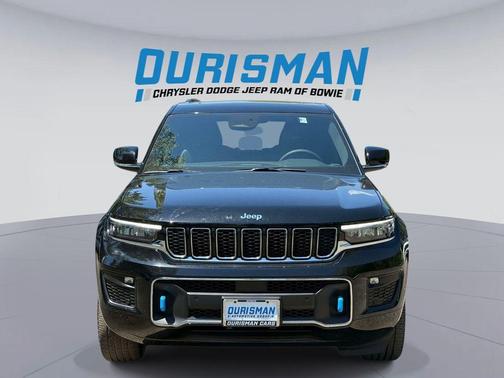 Diamond Black Crystal Pearlcoat 2023 Jeep Grand Cherokee 4xe Overland