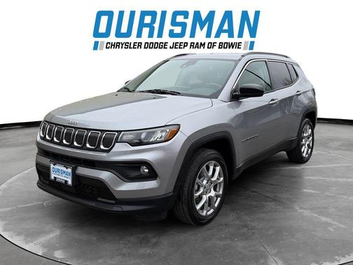 2022 Jeep Compass Latitude Lux
